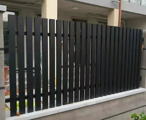 맞춤형 야외 금속 울타리 패널 현대 디자인 알루미늄 DIY 울타리 프로파일 허용률 ±1%